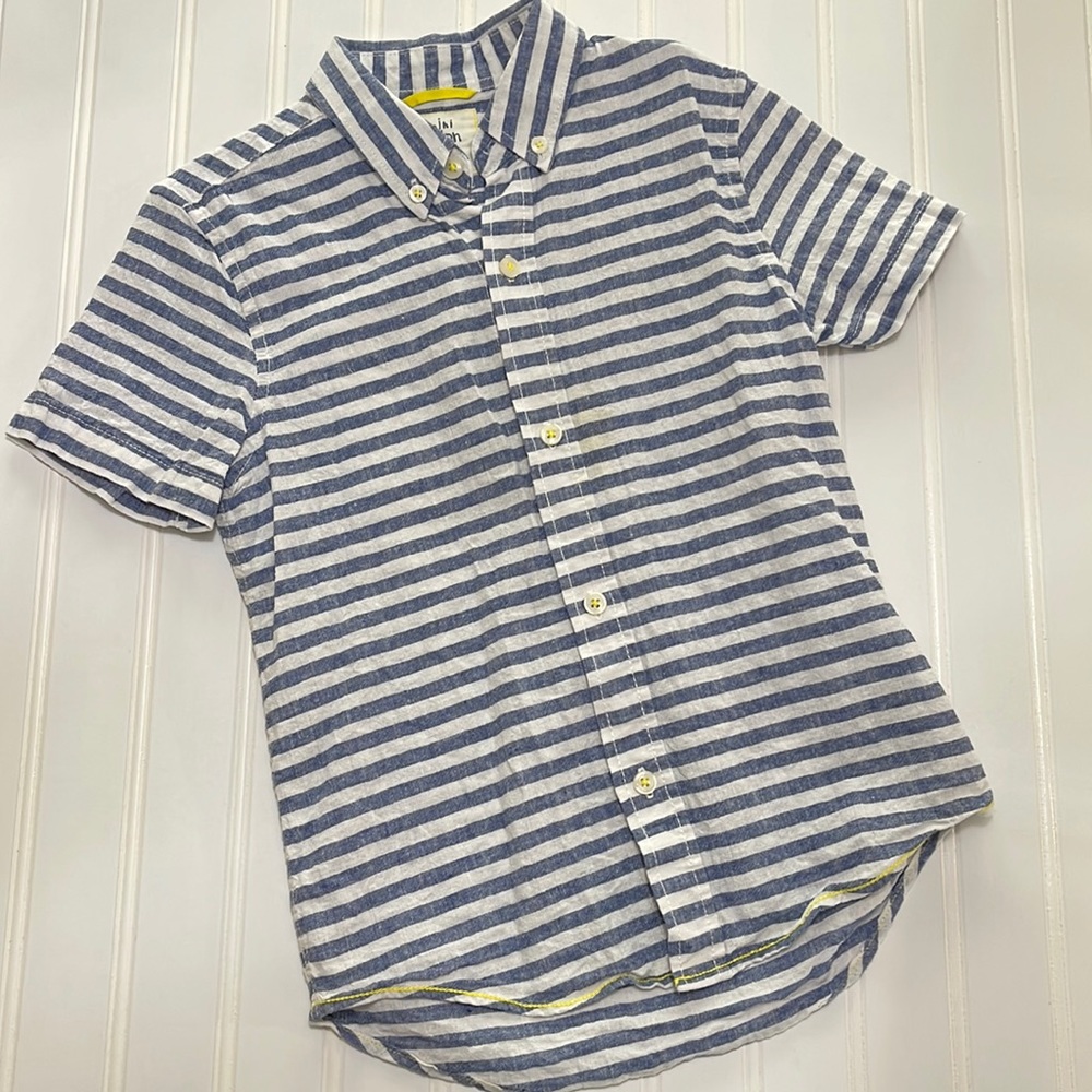 EUC Mini Boden button down linen shirt.